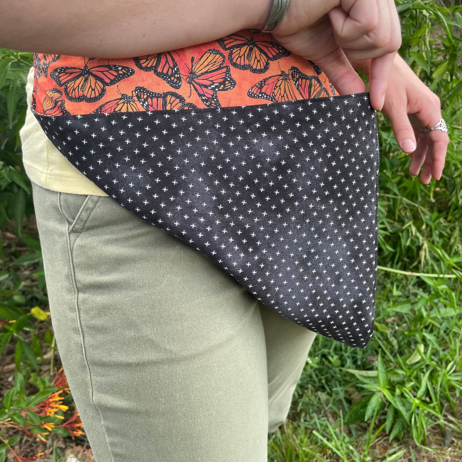 Moncarch Butterfly Waist Apron